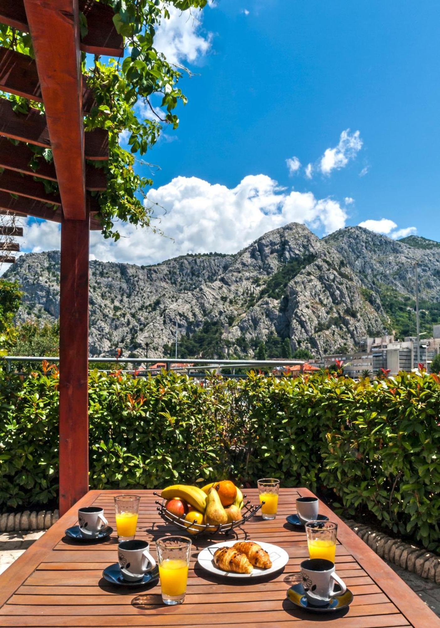 Apartment Lejo Omiš Eksteriør bilde
