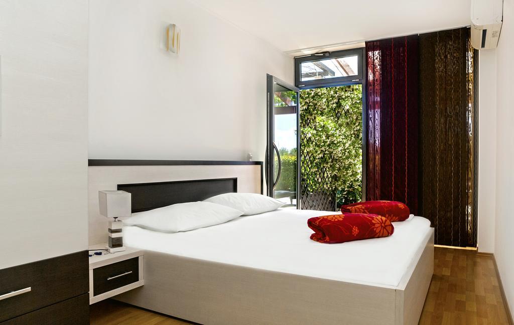 Apartment Lejo Omiš Eksteriør bilde